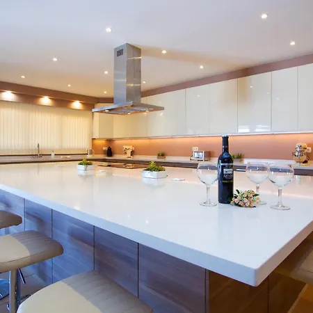 Villa Playa Blanca Villa Sleeps 8 With Pool Playa Blanca (Lanzarote)